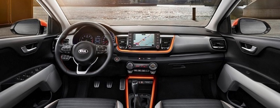 Kia Stonic interiér Z venku kompaktní, uvnitř překvapivě prostorný