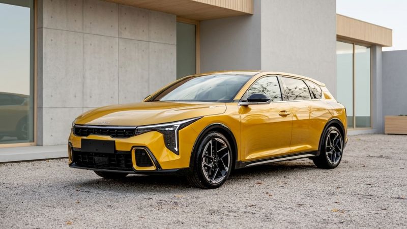 KIA K4 Hatchback