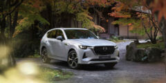 Ať už jedete do práce nebo na chatu, Mazda CX-60 je vždy k službám