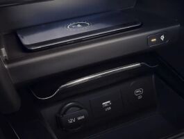 Bezdrátové nabíjení chytrých telefonů a USB nabíjecí porty