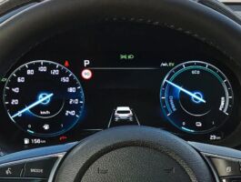 Plně digitální přístrojový štít 12,3"